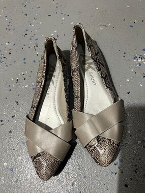 Anne Klein Sport Taupe Snakeskin Crossover Pointed Flats